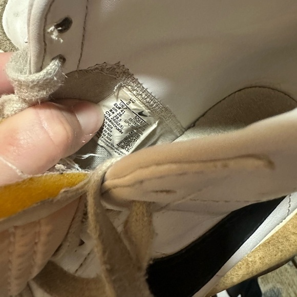 Well Loved White Nike Blazers men’s sz 8, Women’s 10 - Picture 7 of 7